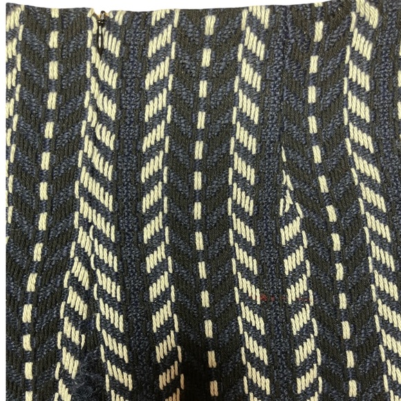 Haute Rogue Urban Outfitters Chevron Knit Mini Skirt Blue & White - Medium - Picture 8 of 14